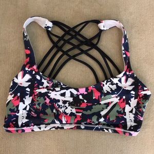 Lululemon sports bra